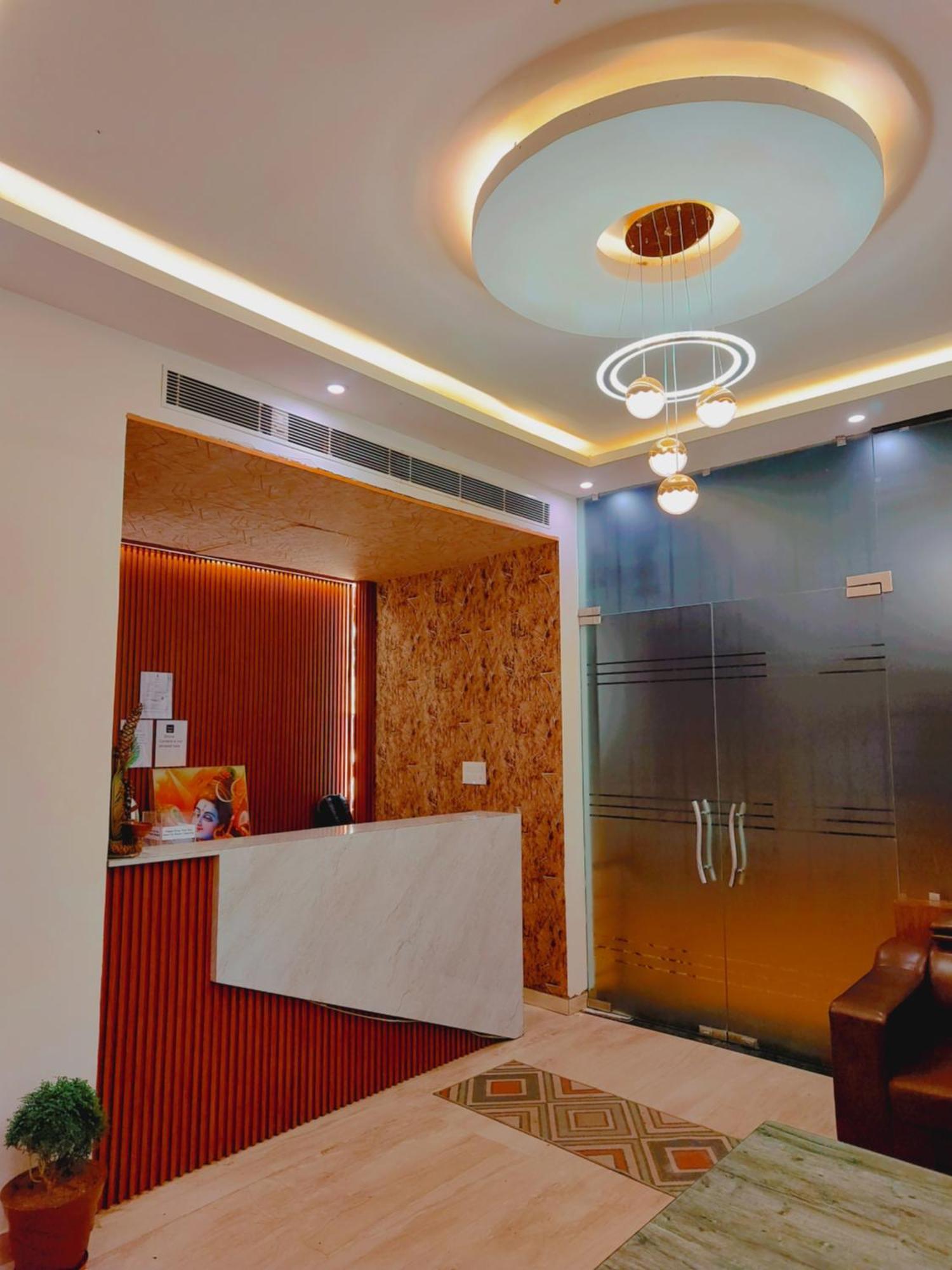 Neelkanth Hotel Ayodhya Exterior photo